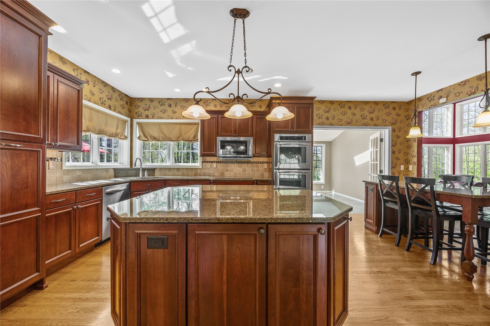 4899 Oak Grove Court NE Cedar Rapids IA 52411