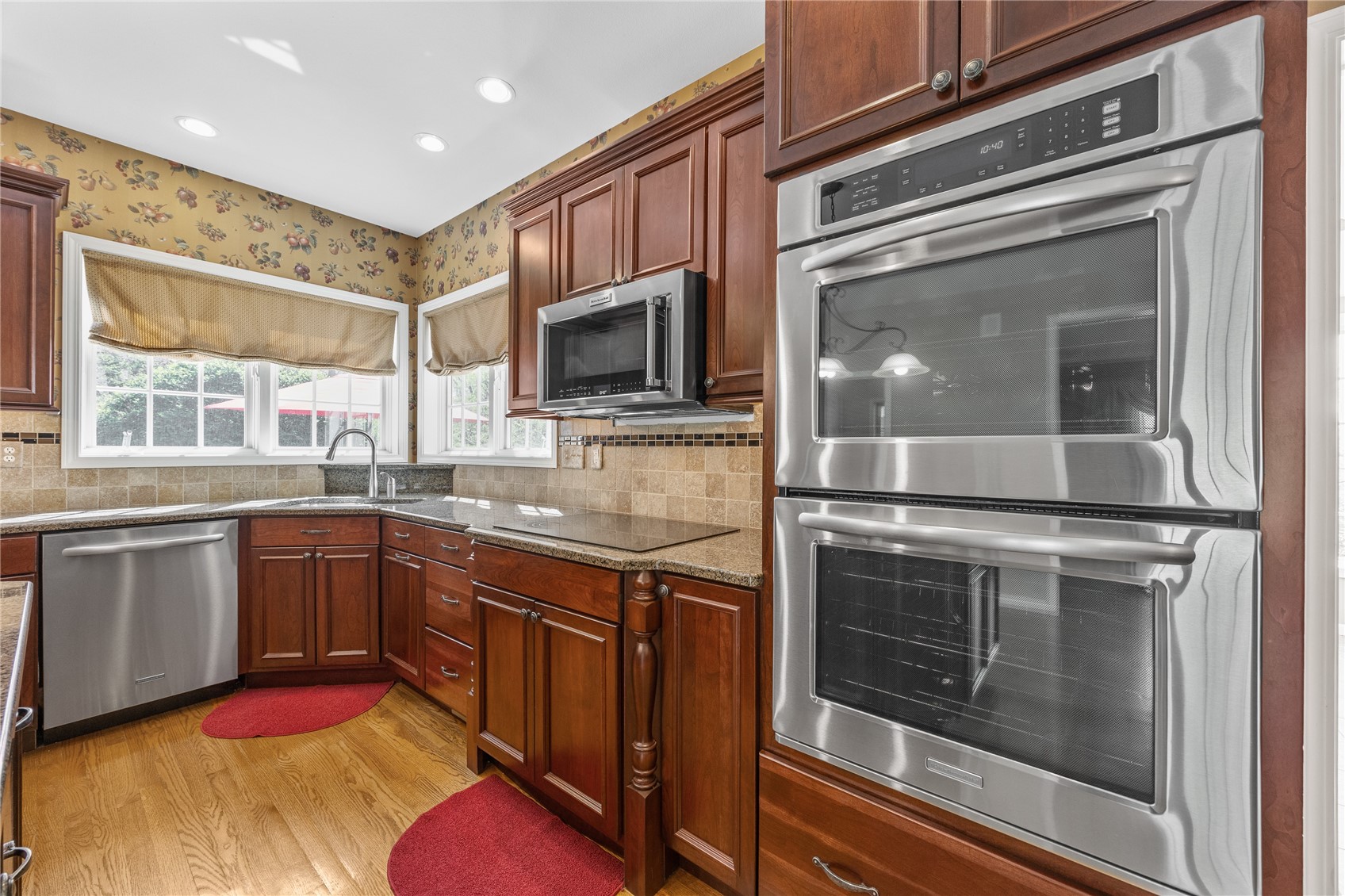 4899 Oak Grove Court NE Cedar Rapids IA 52411