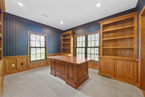 4899 Oak Grove Court NE Cedar Rapids IA 52411