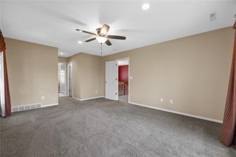 4899 Oak Grove Court NE Cedar Rapids IA 52411