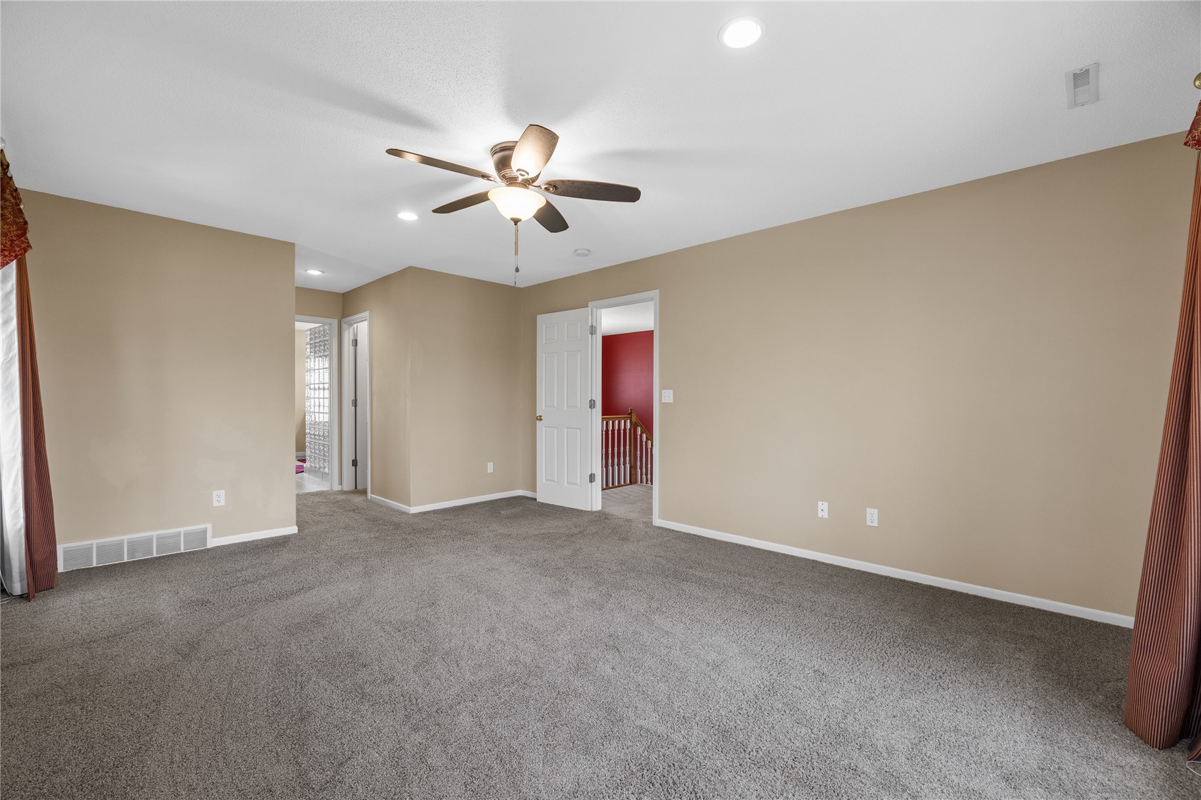 4899 Oak Grove Court NE Cedar Rapids IA 52411