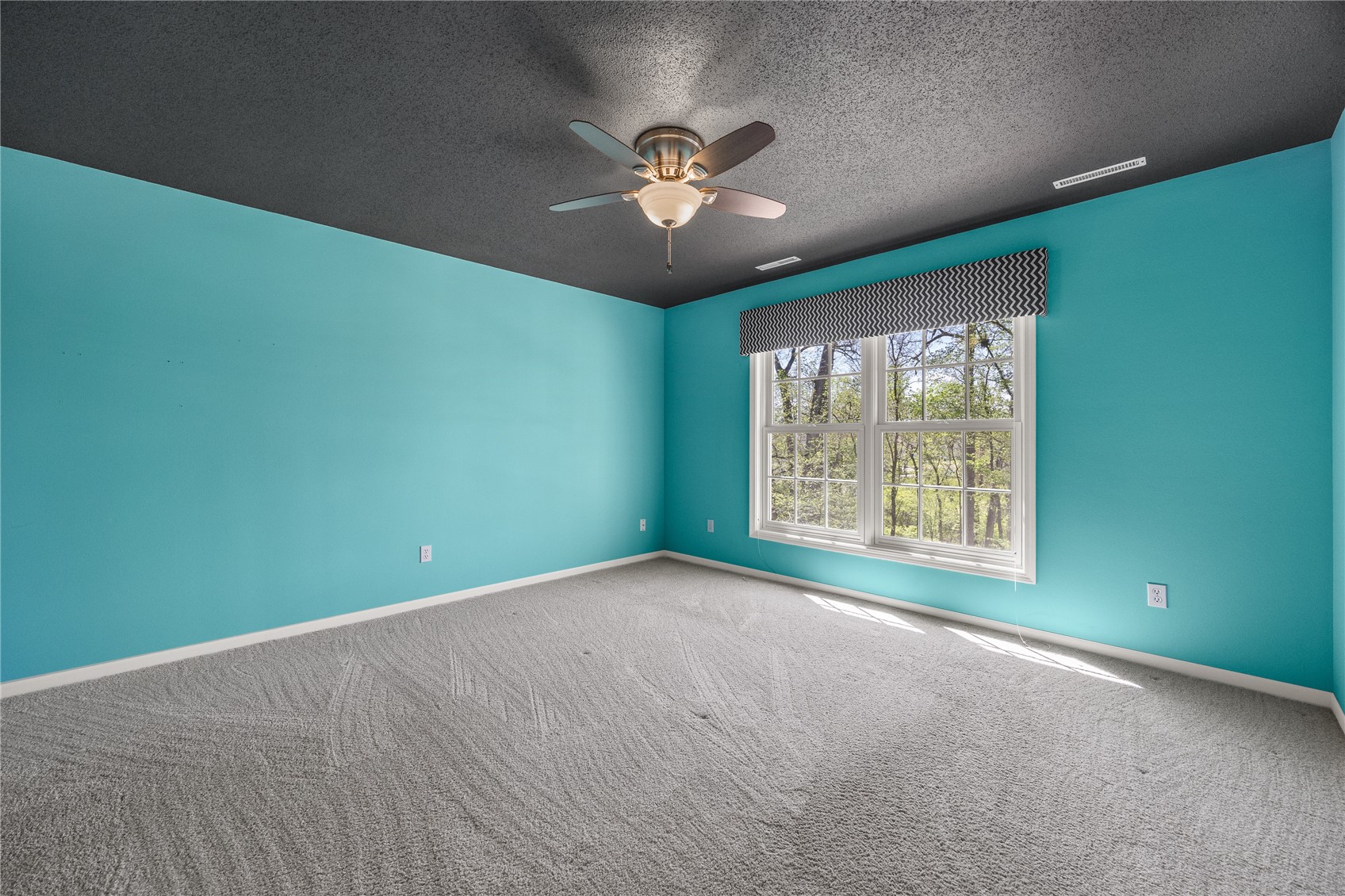 4899 Oak Grove Court NE Cedar Rapids IA 52411