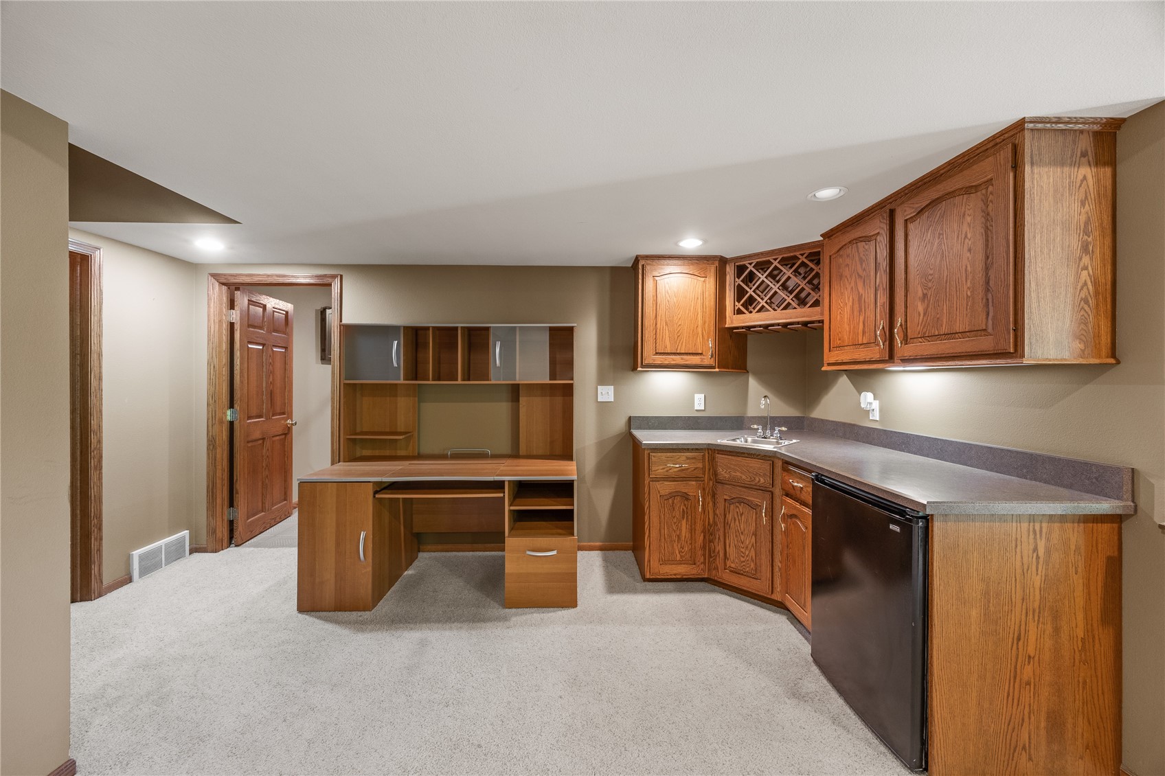 4899 Oak Grove Court NE Cedar Rapids IA 52411