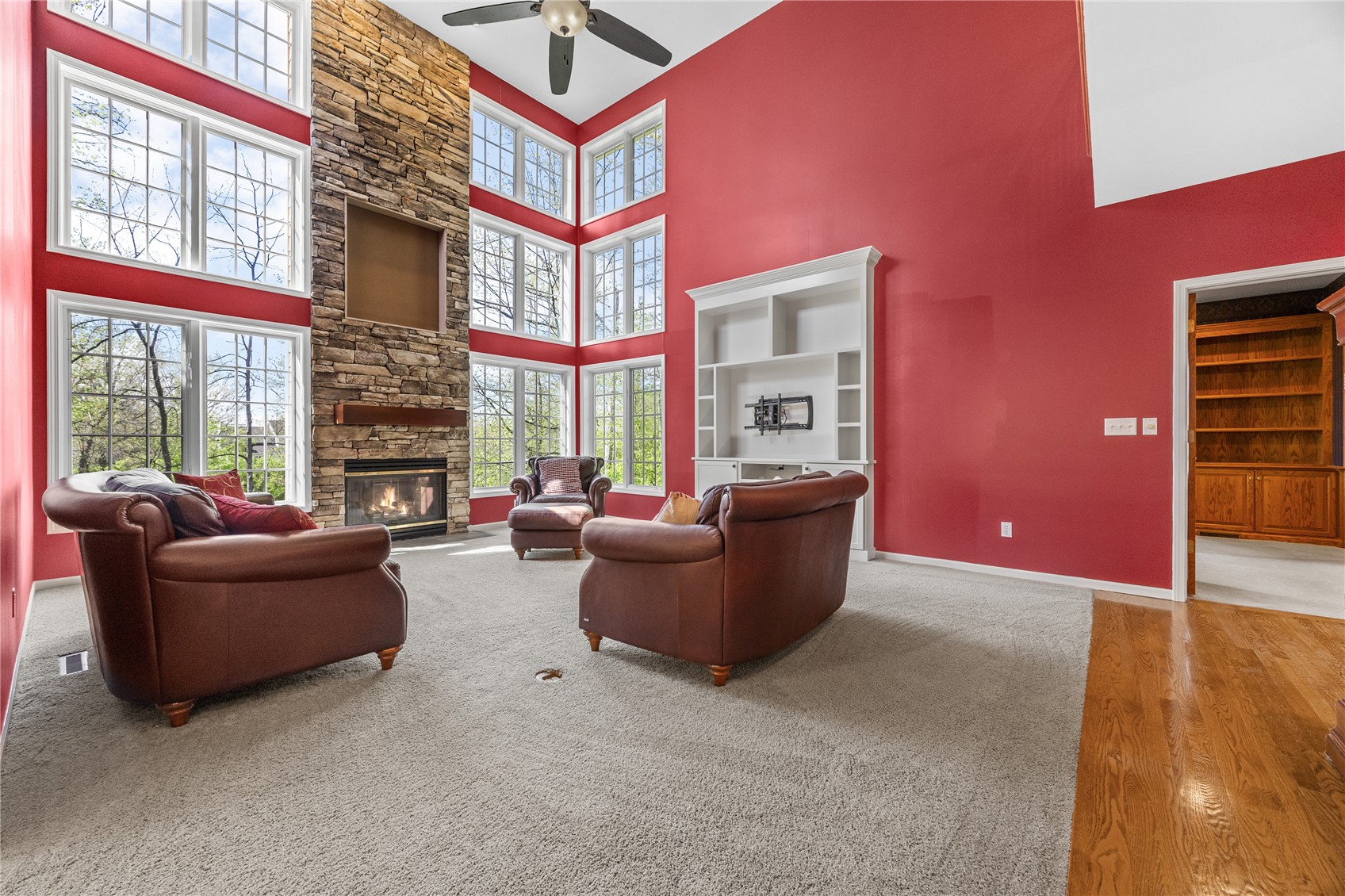 4899 Oak Grove Court NE Cedar Rapids IA 52411
