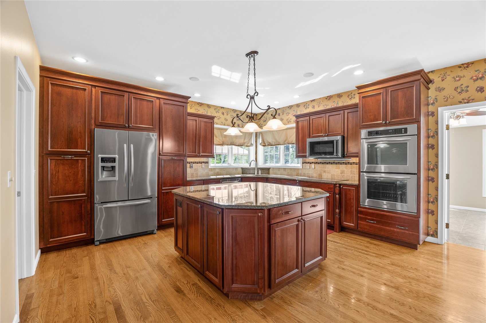 4899 Oak Grove Court NE Cedar Rapids IA 52411