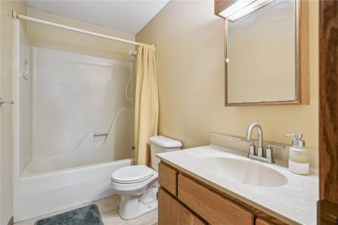 6030 Northridge Point Cedar Rapids IA 52403