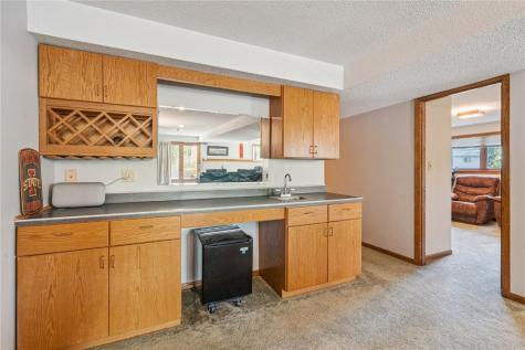 6030 Northridge Point Cedar Rapids IA 52403