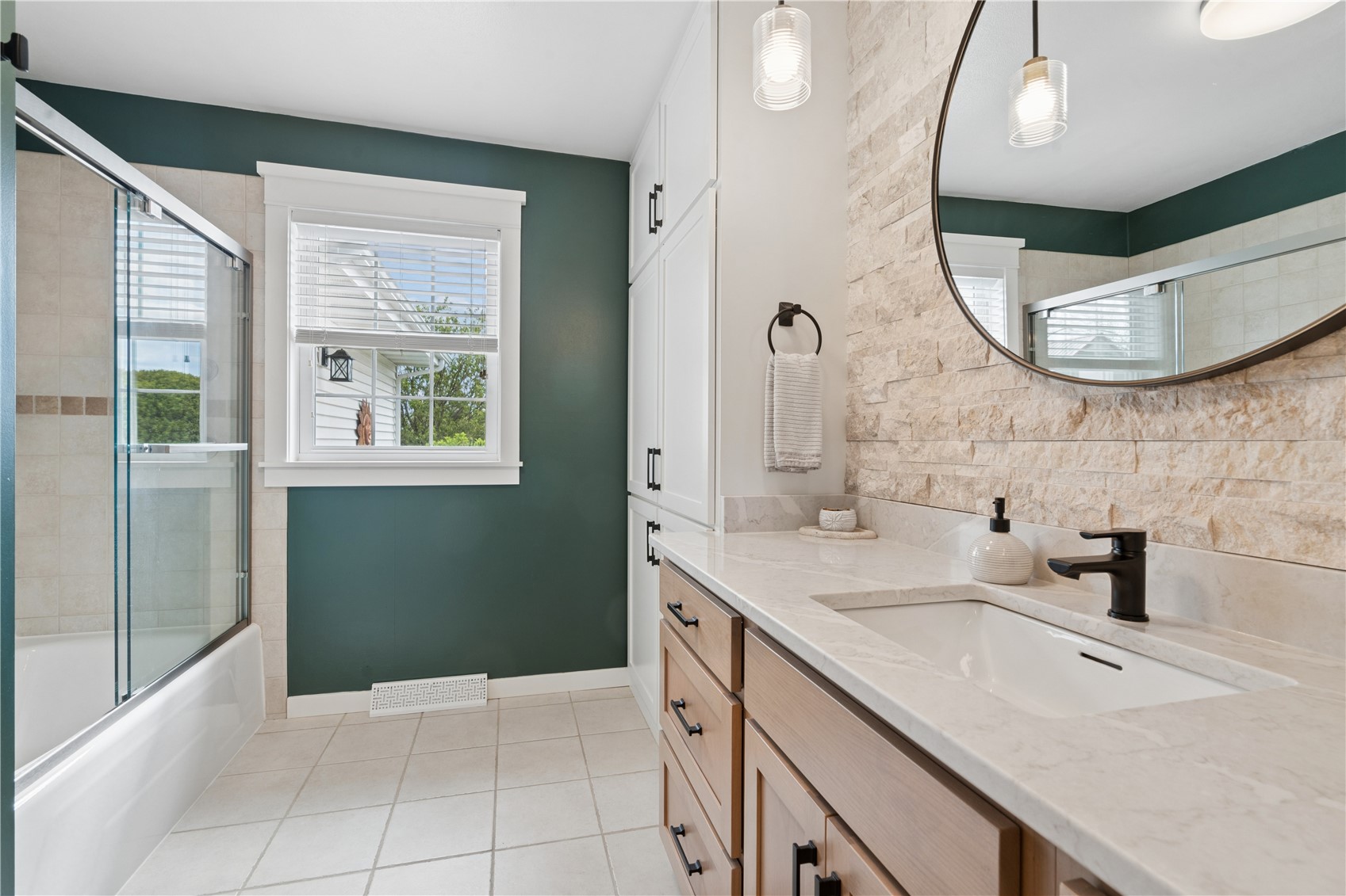 1962 Turner Road Central City IA 52214