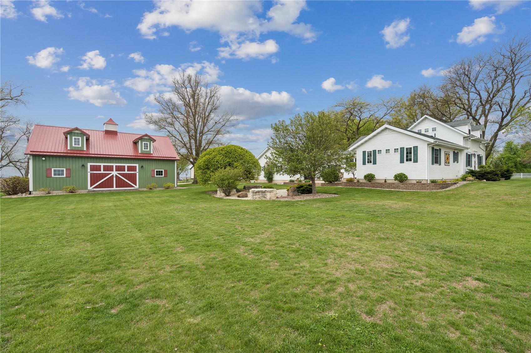 1962 Turner Road Central City IA 52214