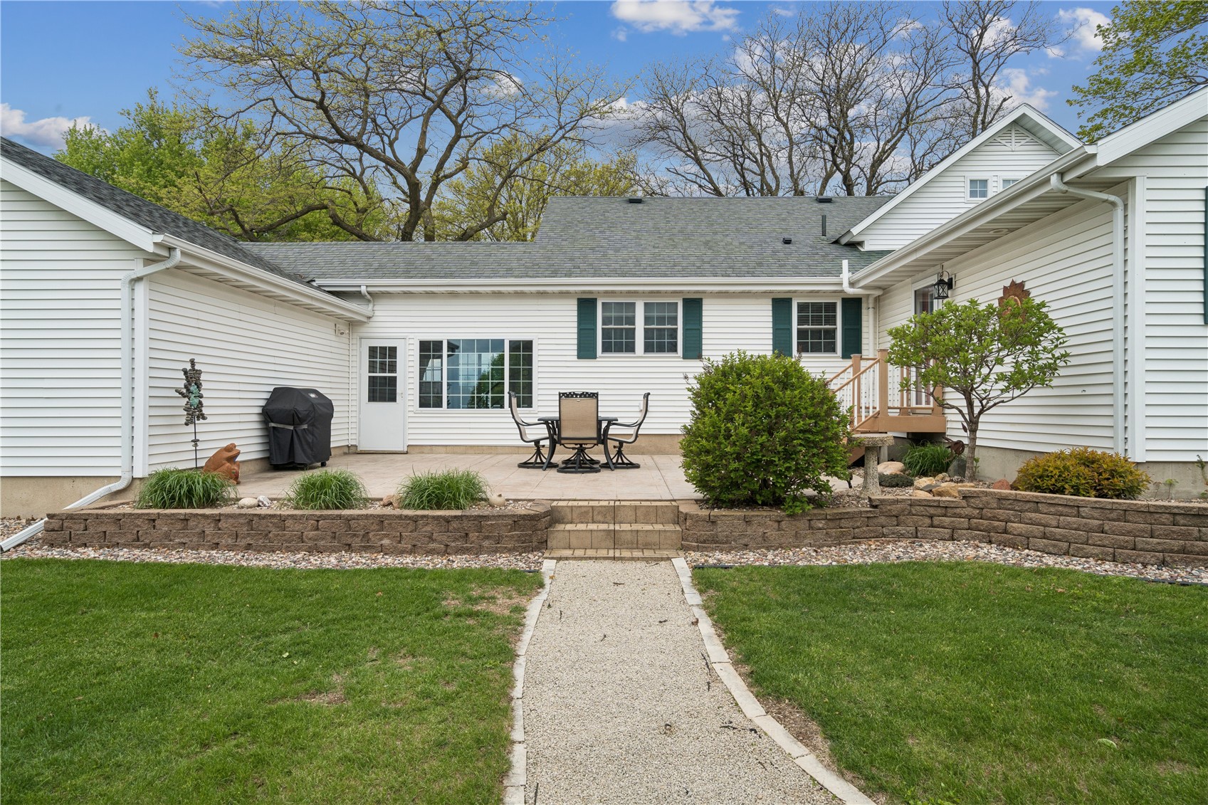 1962 Turner Road Central City IA 52214