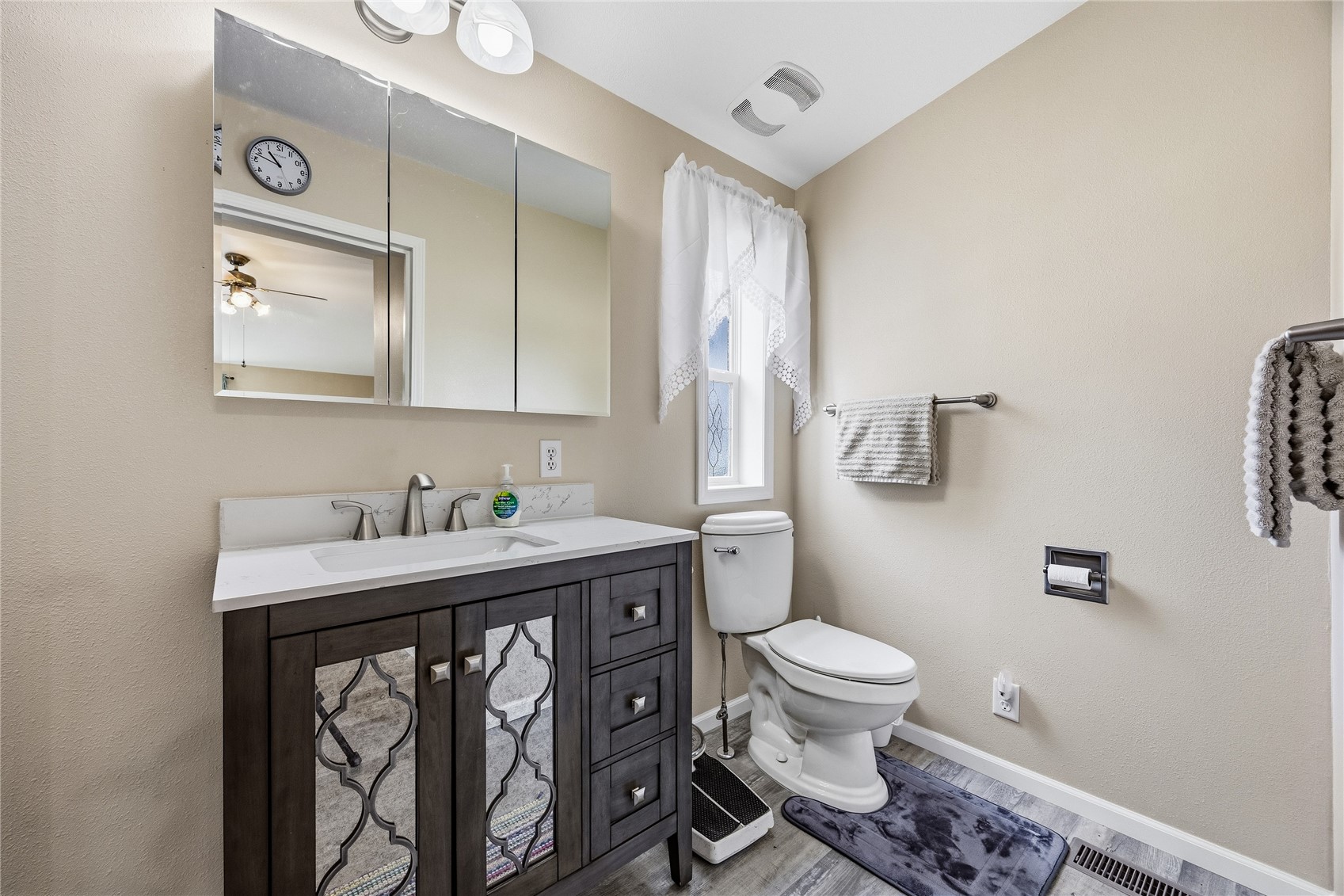1105 18th Avenue SW Cedar Rapids IA 52404