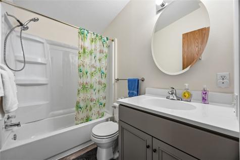 1105 18th Avenue SW Cedar Rapids IA 52404