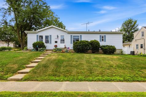 1105 18th Avenue SW Cedar Rapids IA 52404