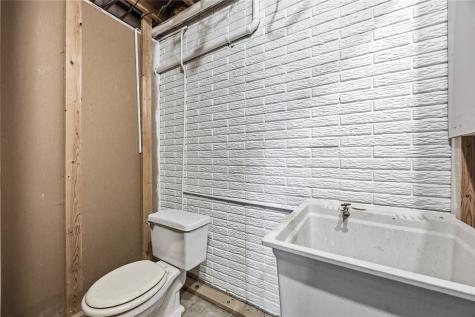 1105 18th Avenue SW Cedar Rapids IA 52404