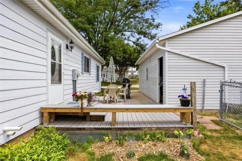 1105 18th Avenue SW Cedar Rapids IA 52404