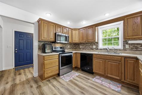 1103 E 1st Street Anamosa IA 52205