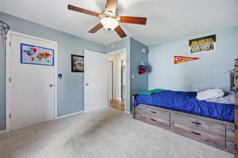 1103 E 1st Street Anamosa IA 52205