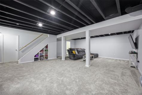 1103 E 1st Street Anamosa IA 52205