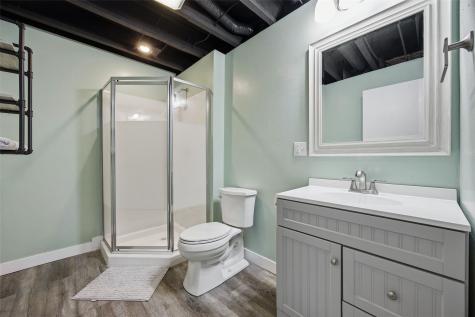 1103 E 1st Street Anamosa IA 52205