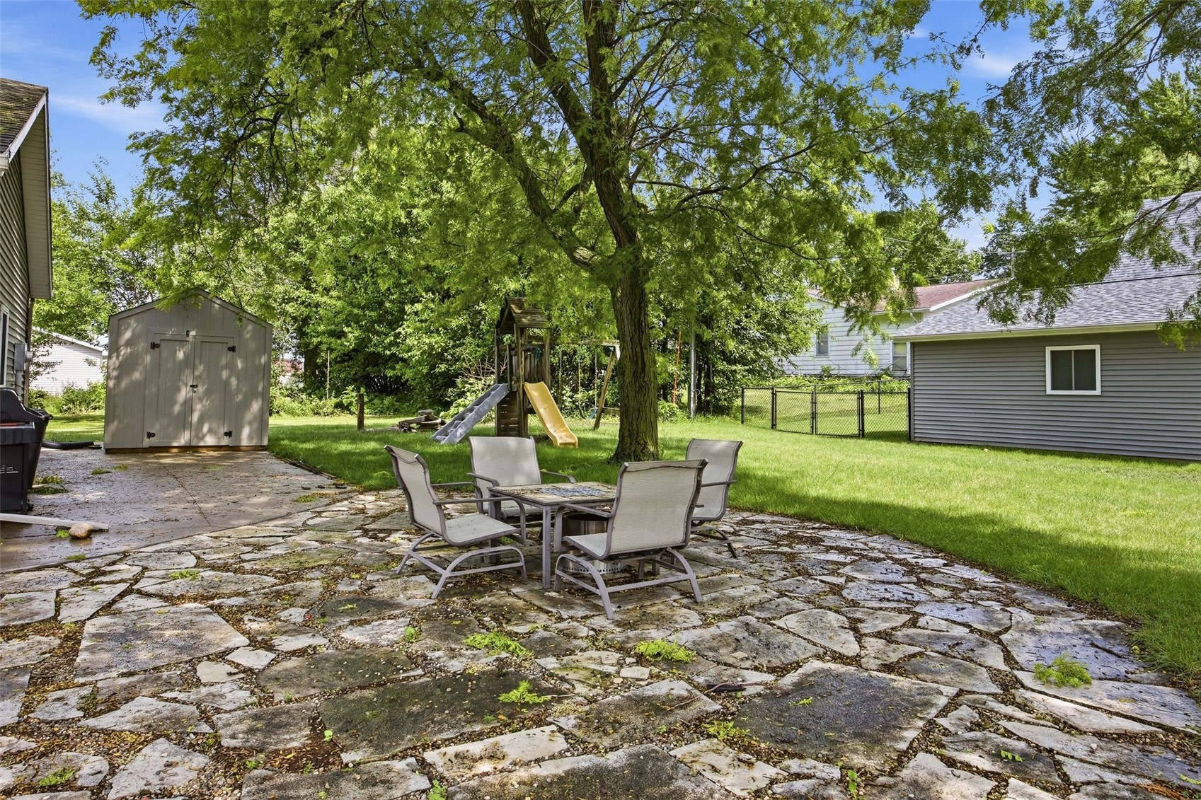 1103 E 1st Street Anamosa IA 52205