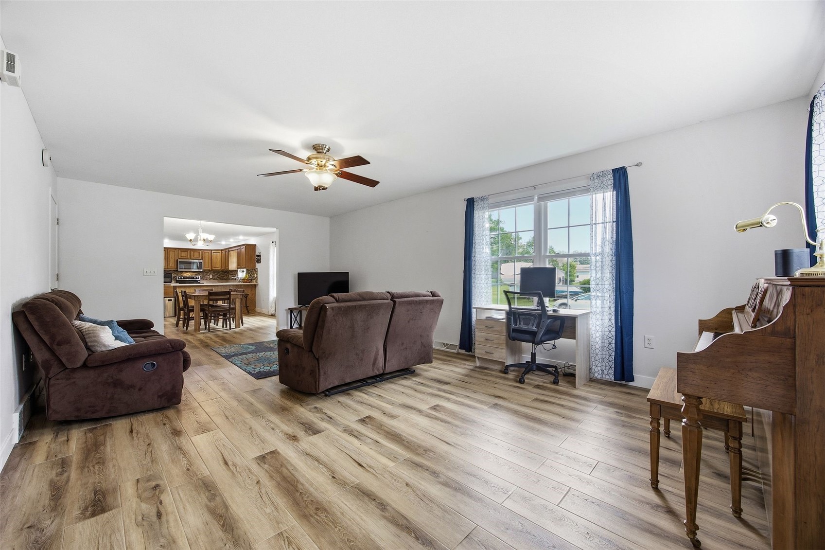 1103 E 1st Street Anamosa IA 52205