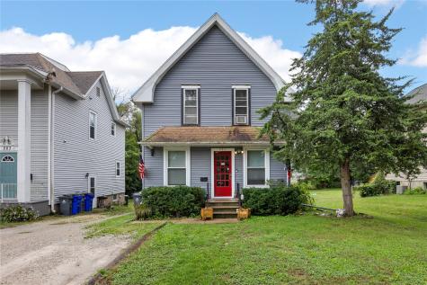 281 34th Street Drive SE Cedar Rapids IA 52403