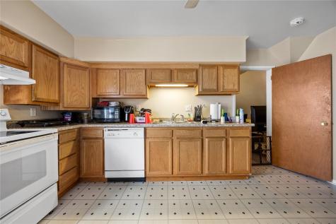 281 34th Street Drive SE Cedar Rapids IA 52403