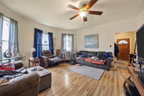 281 34th Street Drive SE Cedar Rapids IA 52403