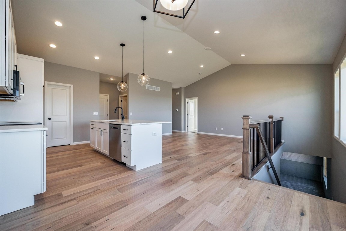 8821 Zeppelin Avenue NE Cedar Rapids IA 52402