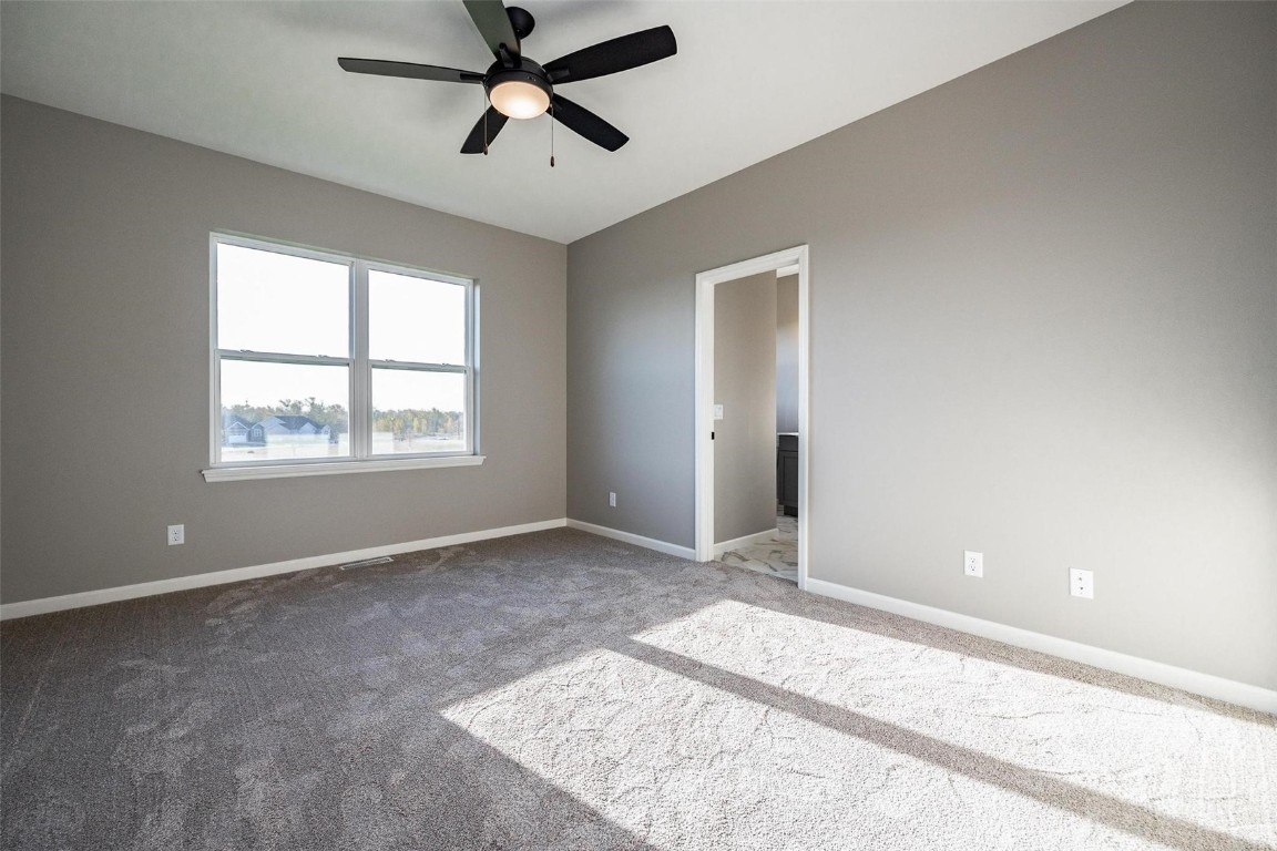 8821 Zeppelin Avenue NE Cedar Rapids IA 52402