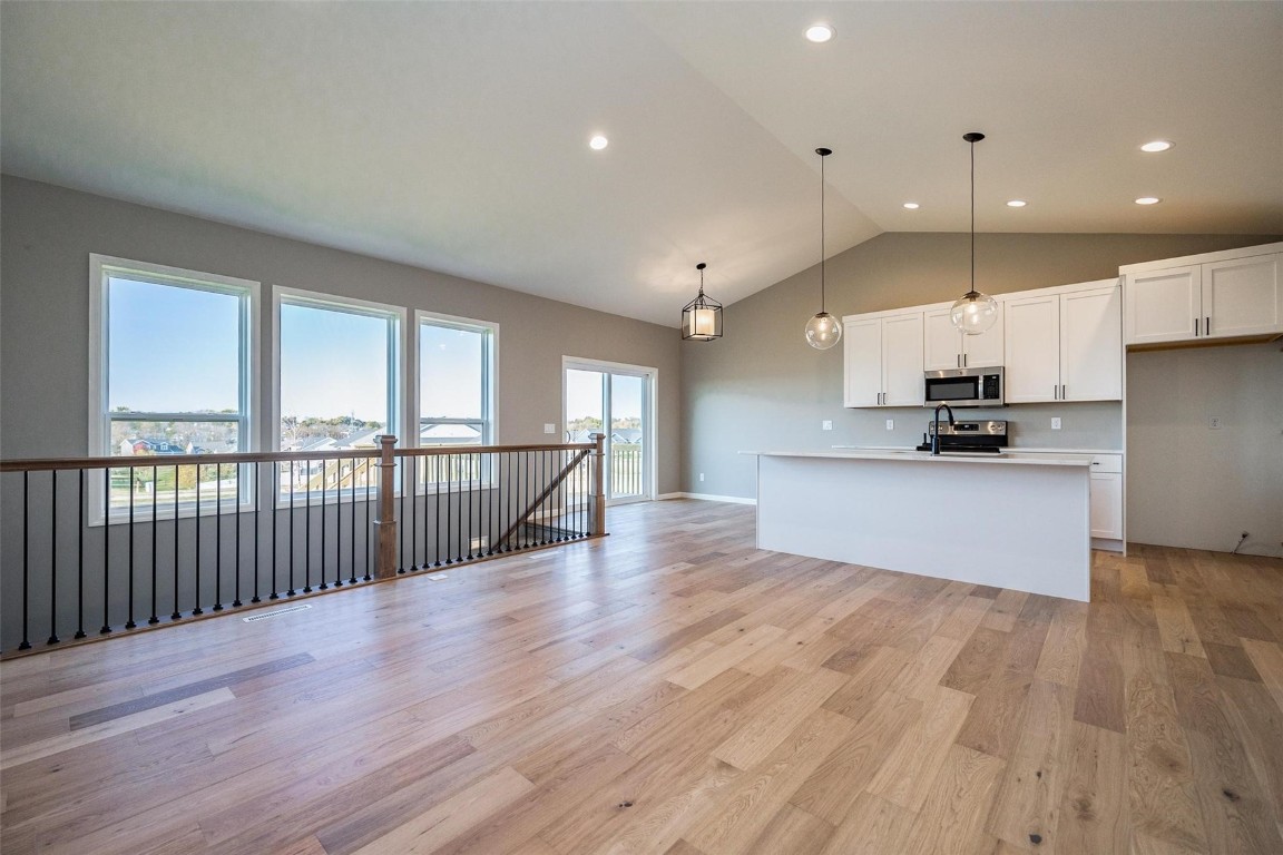 8821 Zeppelin Avenue NE Cedar Rapids IA 52402