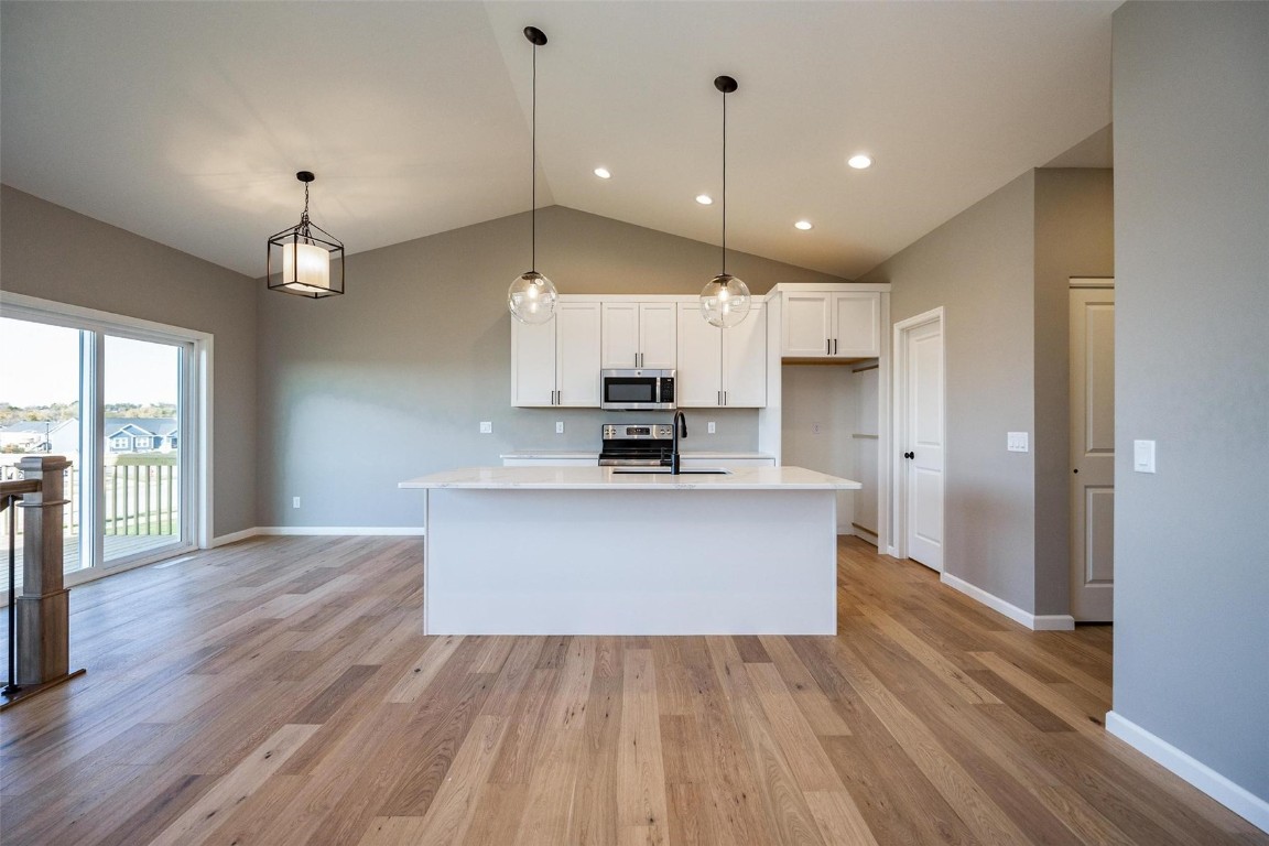 8821 Zeppelin Avenue NE Cedar Rapids IA 52402