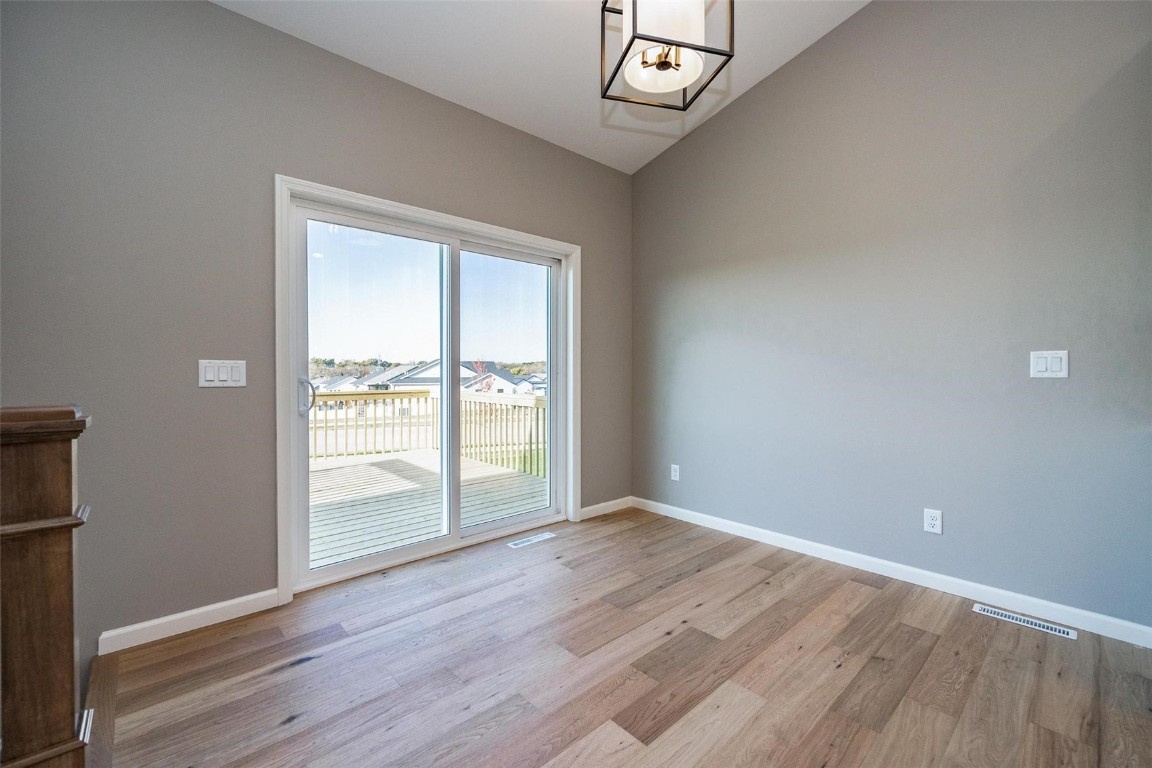 8821 Zeppelin Avenue NE Cedar Rapids IA 52402