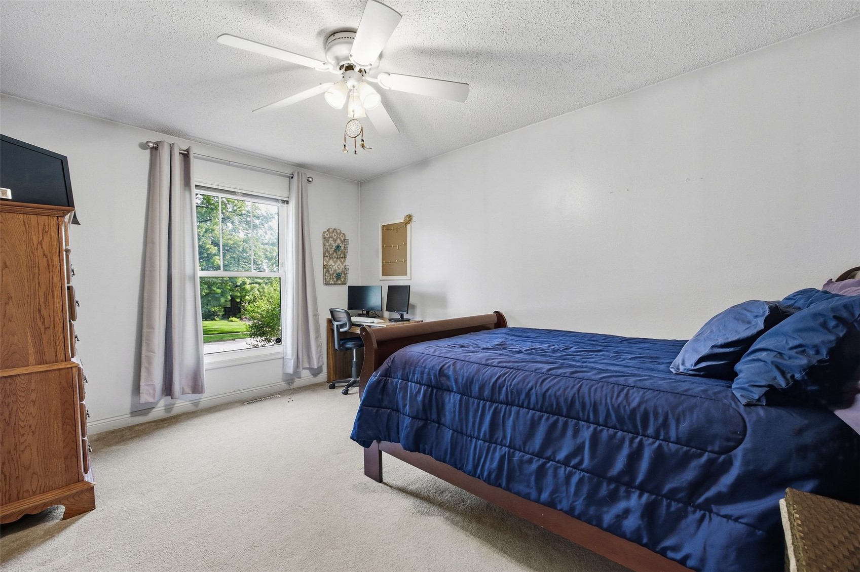 2111 Sandalwood Drive NE Cedar Rapids IA 52402
