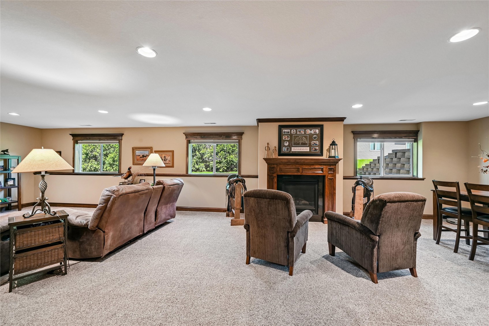910 Aster Court Fairfax IA 52228
