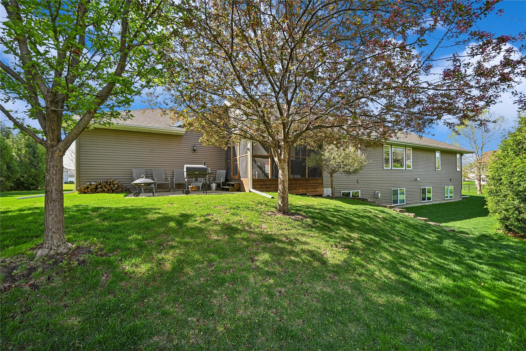 910 Aster Court Fairfax IA 52228