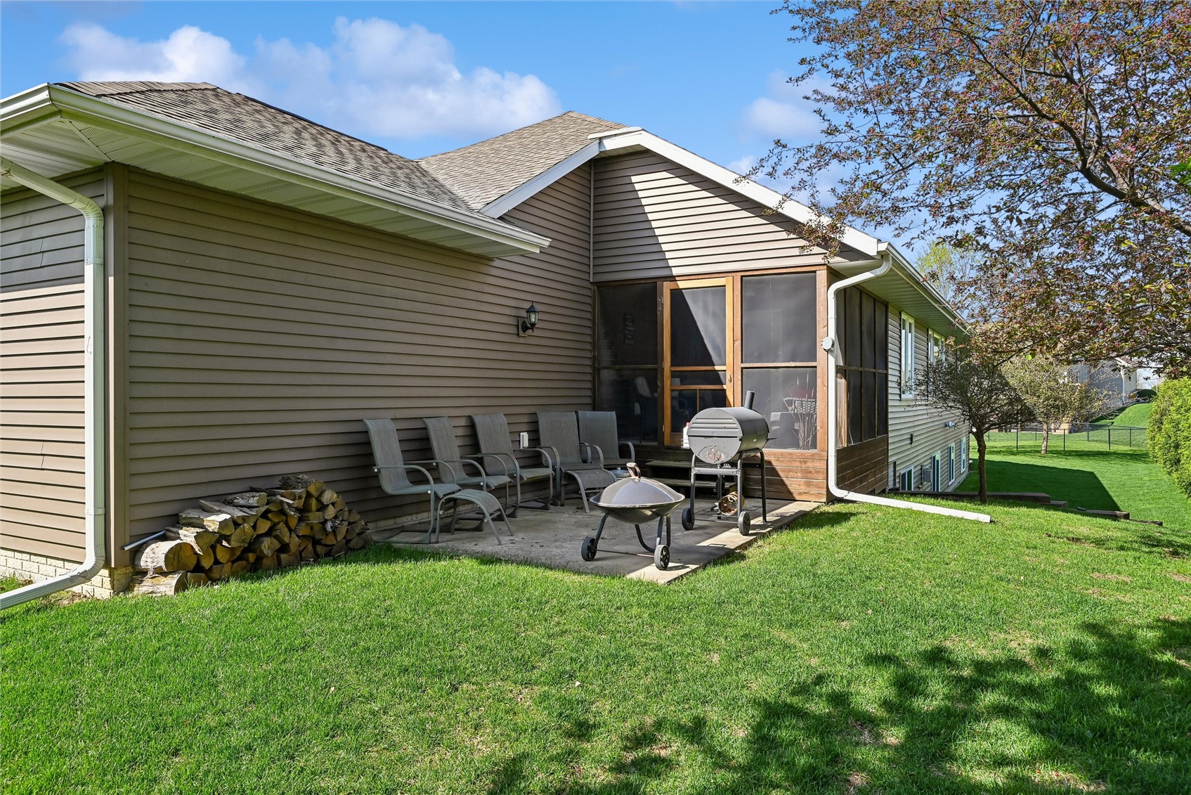 910 Aster Court Fairfax IA 52228
