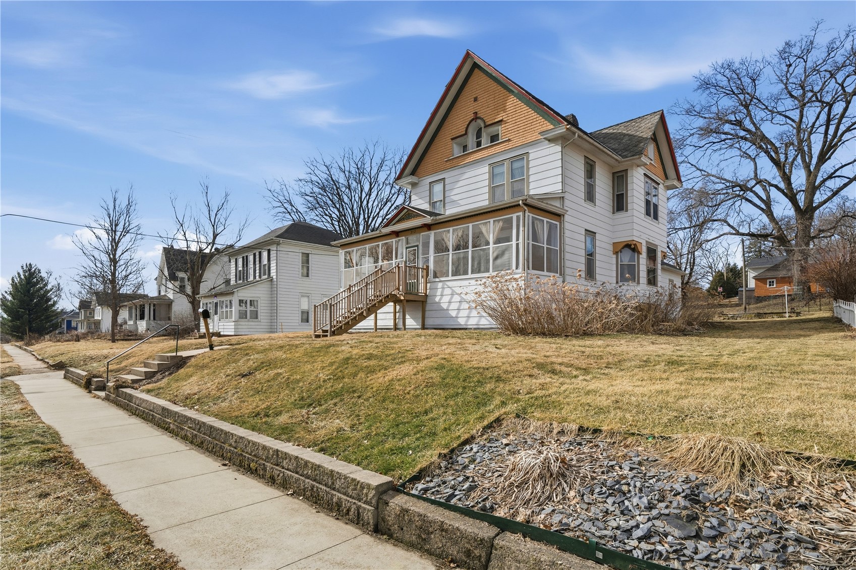 212 S Chestnut Street Monticello IA 52310