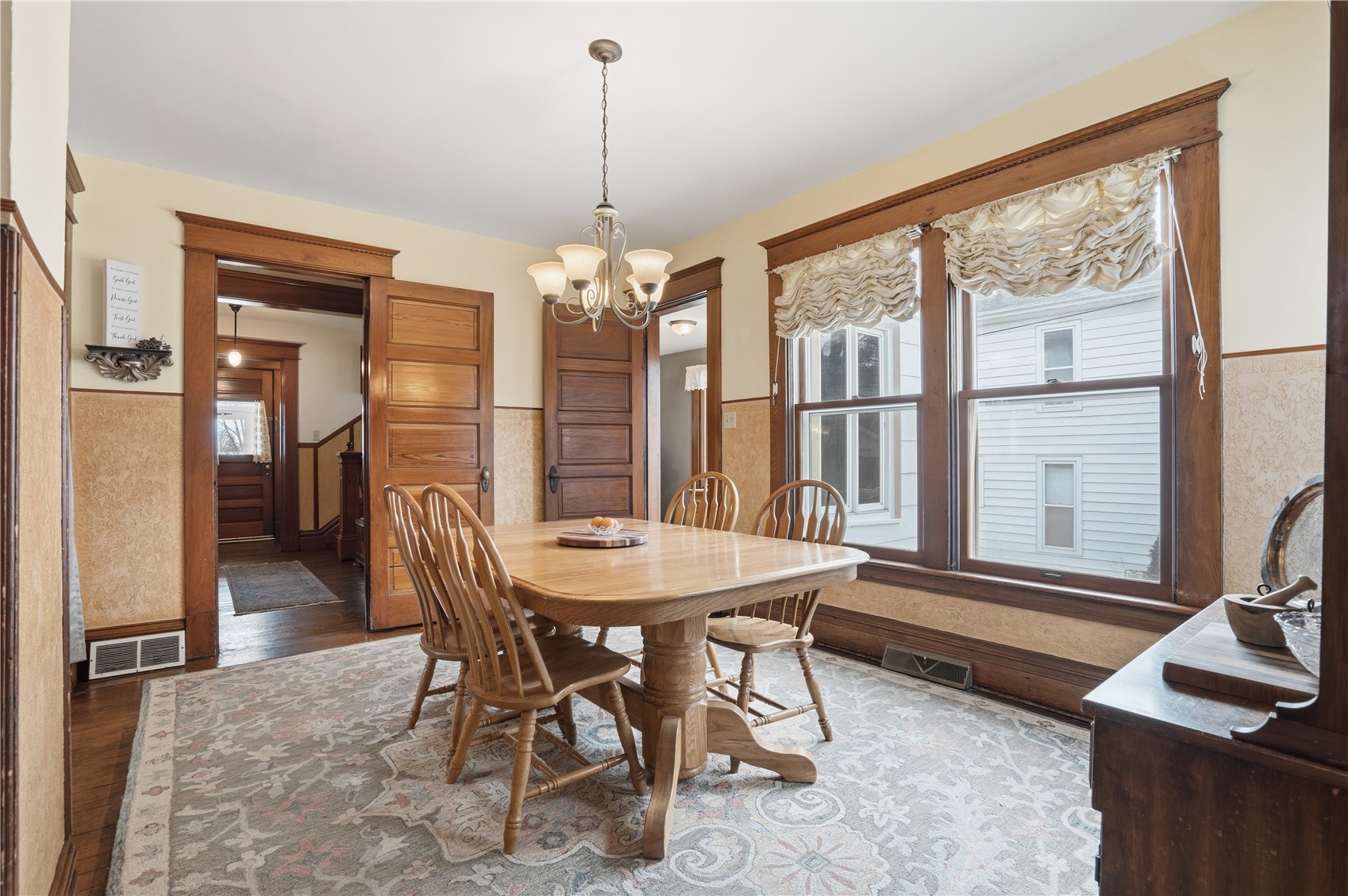 212 S Chestnut Street Monticello IA 52310