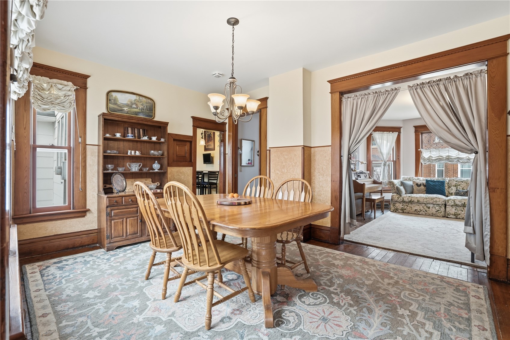 212 S Chestnut Street Monticello IA 52310
