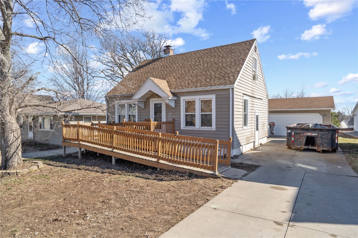 2467 Fruitland Boulevard SW Cedar Rapids IA 52404