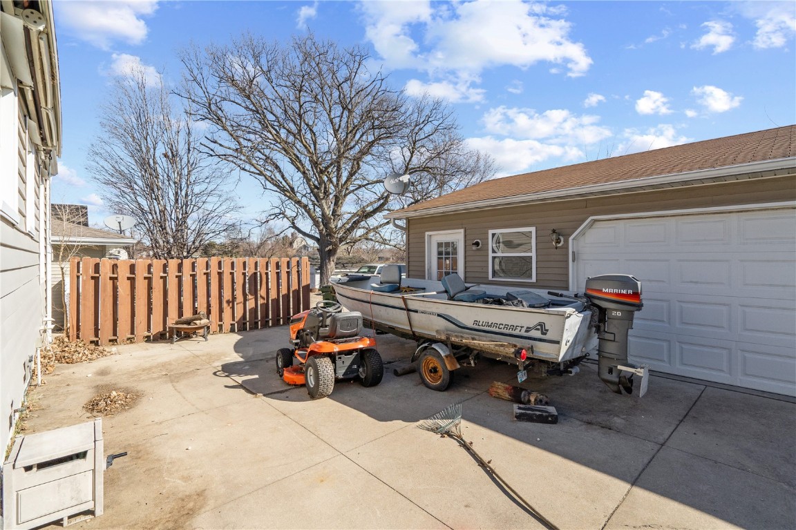 2467 Fruitland Boulevard SW Cedar Rapids IA 52404