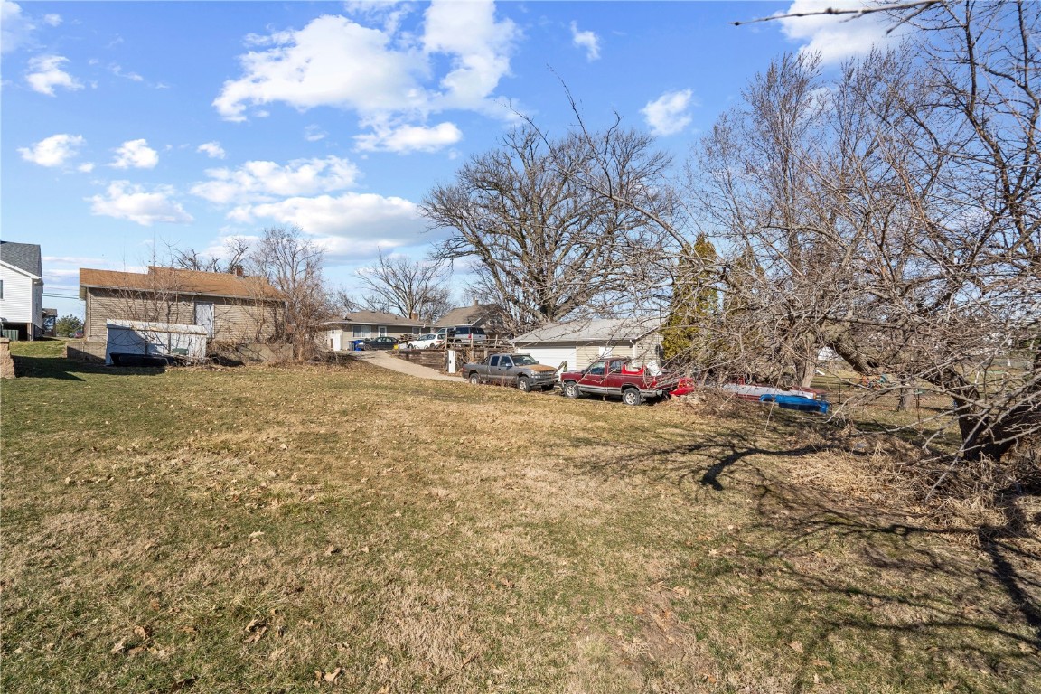 2467 Fruitland Boulevard SW Cedar Rapids IA 52404