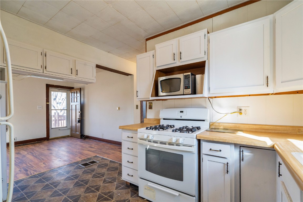 2467 Fruitland Boulevard SW Cedar Rapids IA 52404