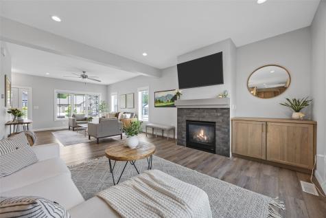 1244 Kona Circle Coralville IA 52241
