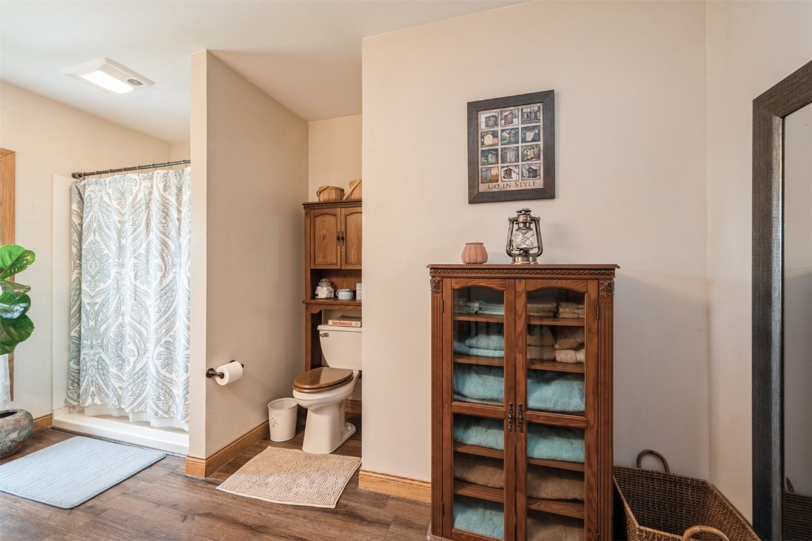 6707 28th Avenue Newhall IA 52315
