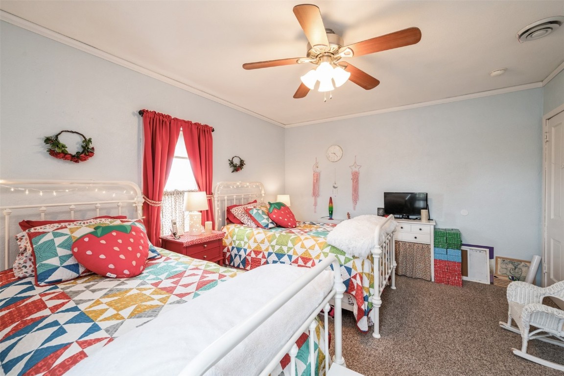 6707 28th Avenue Newhall IA 52315
