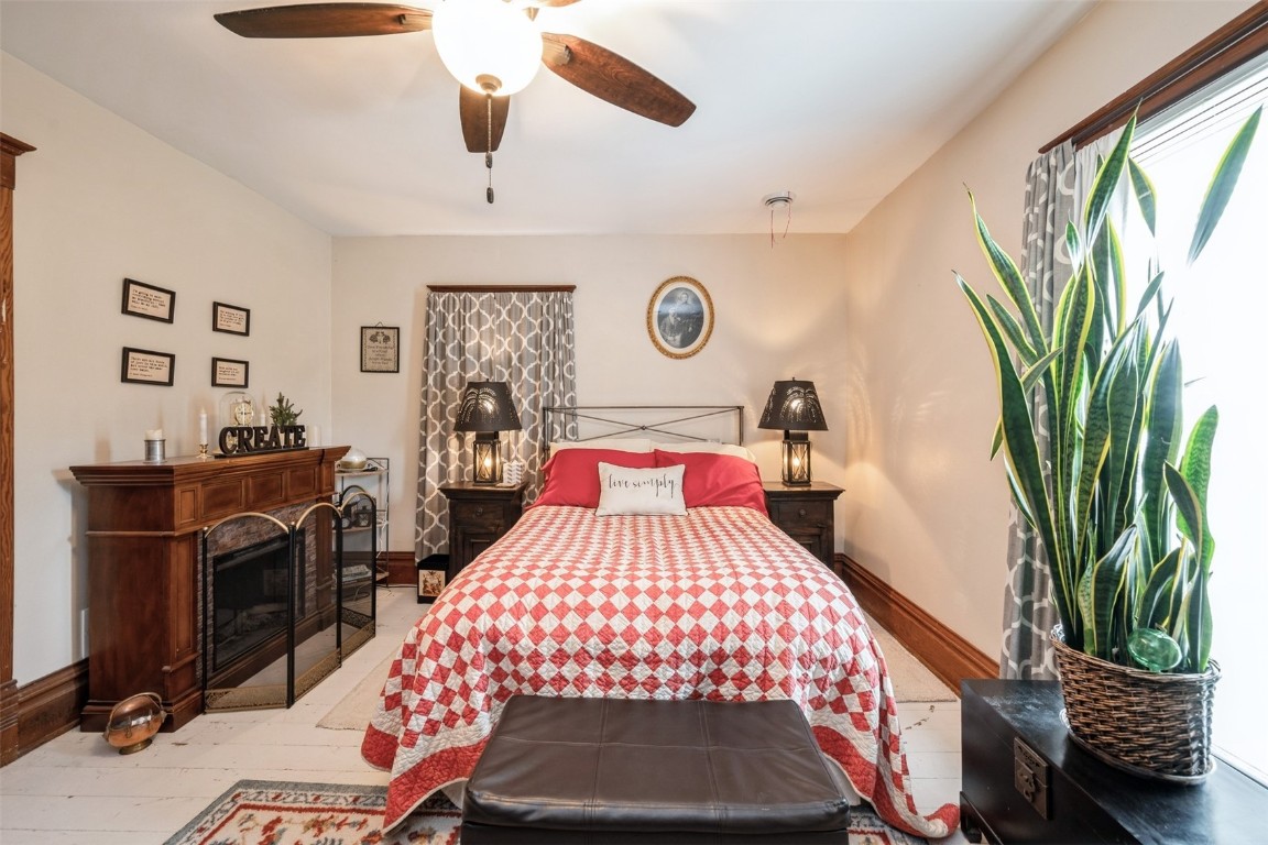 6707 28th Avenue Newhall IA 52315
