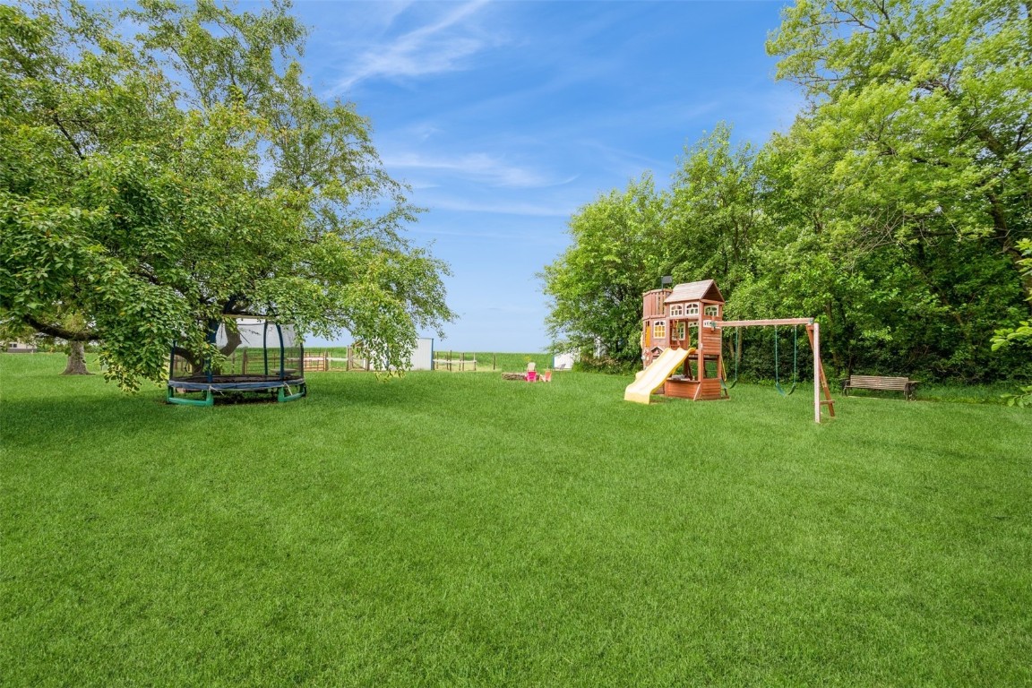 6707 28th Avenue Newhall IA 52315