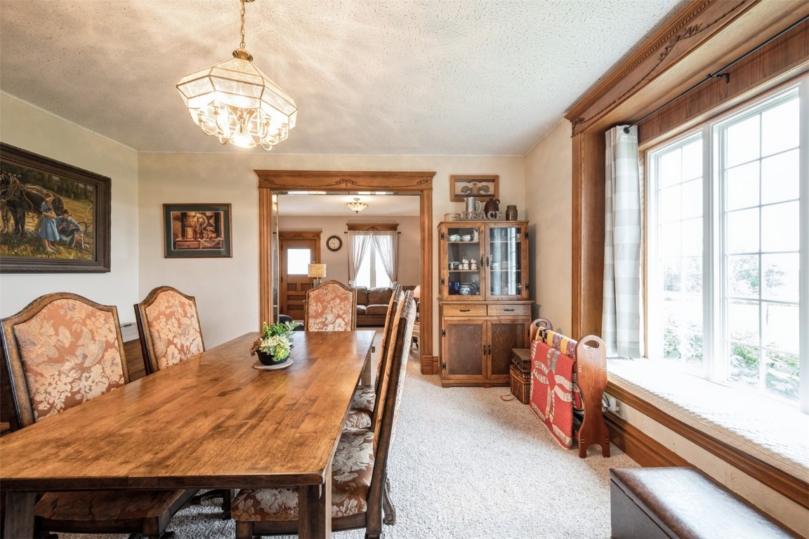 6707 28th Avenue Newhall IA 52315